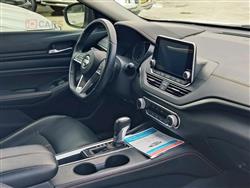 نيسان ألتيما